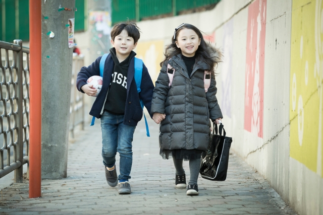 초등과외 수학과외 와 영어과외 는 저희 똑똑한 과외에서 알아보세요. 결과를 만들어드립니다.